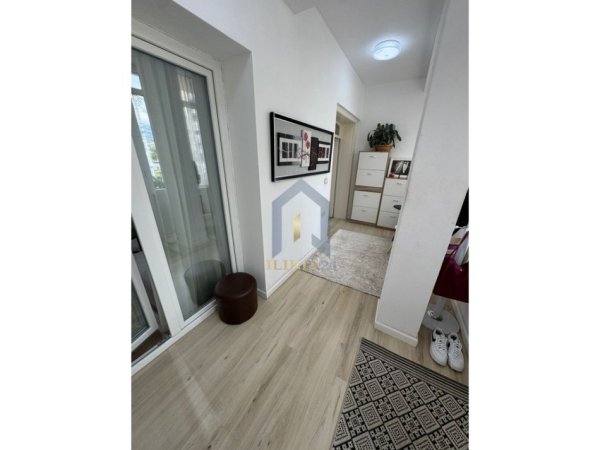 Tirane, jap me qera apartament 2+1+Ballkon Kati 2, 140 m² 800 € (Don Bosko)