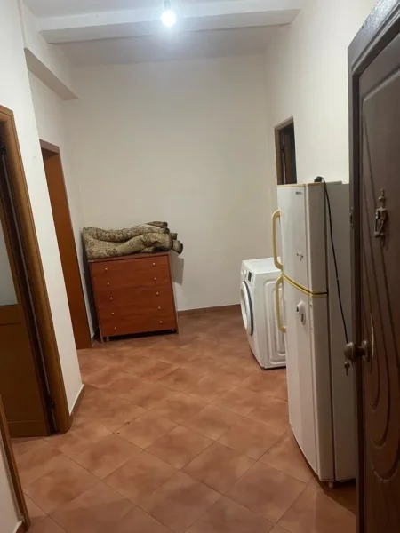 Tirane, jepet me qera apartament 1+1 Kati 1, 65 m² 380 € (Don bosko)
