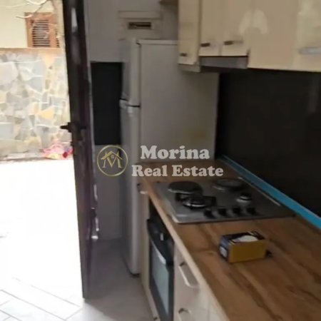 Tirane, jepet me qera apartament 2+1 Kati 1, 90 m² 400 € (Laprake)