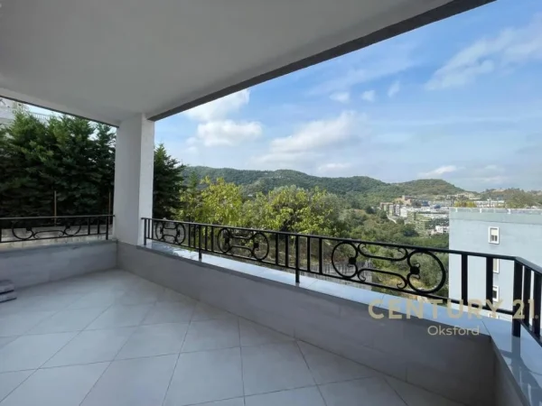 Tirane, jepet me qera apartament 2+1 Kati 2, 123 m² 1.000 € (KOPSHTI BOTANIK)