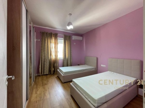 Tirane, jepet me qera apartament 2+1 Kati 2, 123 m² 1.000 € (KOPSHTI BOTANIK)