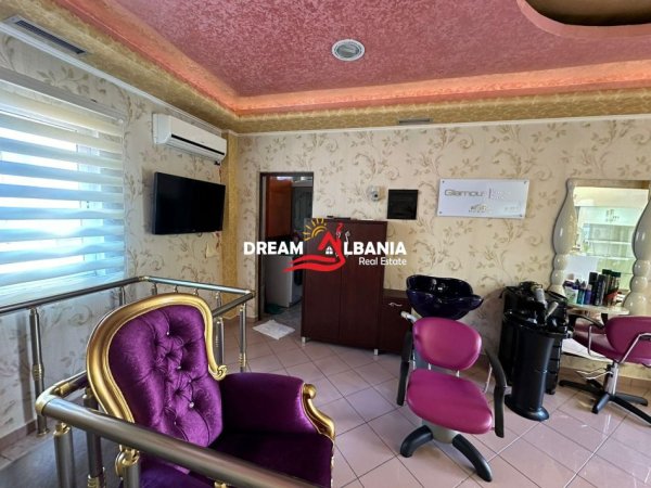 Tirane, jepet me qera ambjent biznesi , 150 m² 1.200 € (Mine Peza)