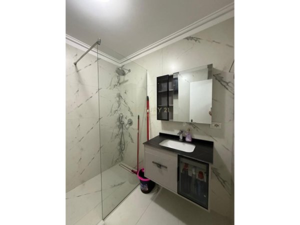 Tirane, jepet me qera apartament 1+1 Kati 3, 73 m² 650 € (kodra e diellit)