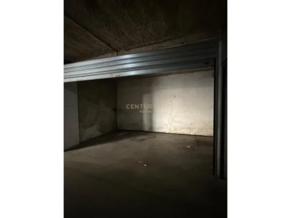 Tirane, jepet me qera apartament 1+1 Kati 3, 73 m² 650 € (kodra e diellit)