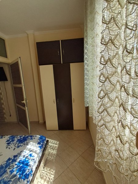 Tirane, jepet me qera apartament 2+1 Kati 4, 80 m² 450 € (Rruga 5 maji)