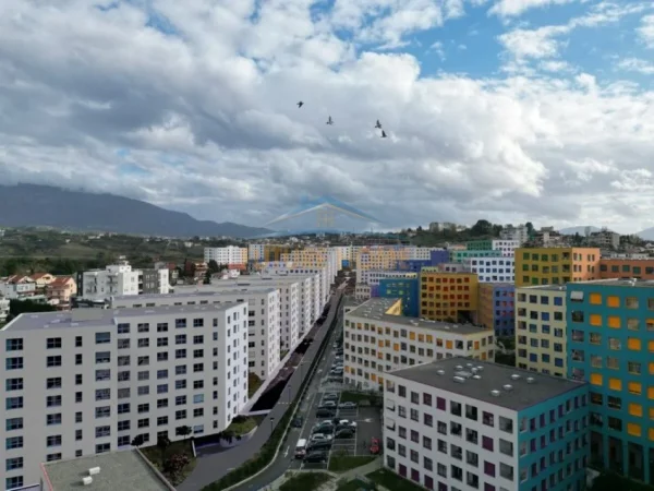 Tirane, shitet apartament 1+1+Ballkon Kati 8, 60 m² 87.000 € (Ali Demi, Rezidenca Kadiu)