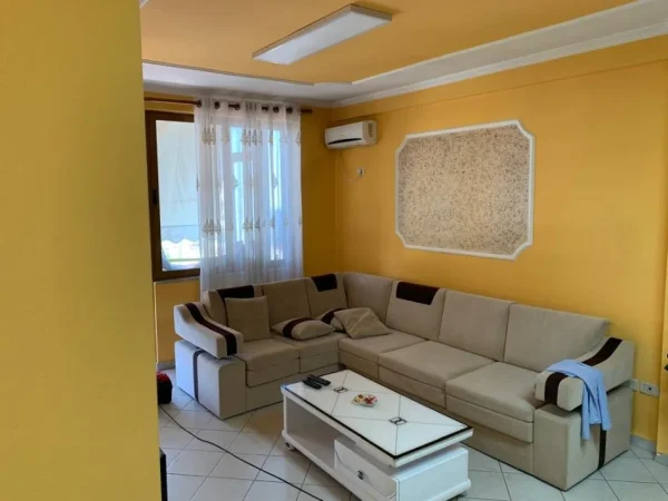 Tirane, jepet me qera apartament 2+1+Aneks+Ballkon Kati 8, 95 m² 750 € (Stacioni i Trenit , Bulevardi Zogu 1)