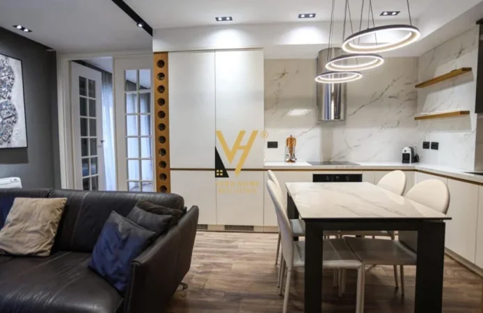 Tirane, jepet me qera apartament 2+1+Ballkon Kati 5, 130 m² 1.500 € (TOPTANI)