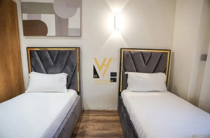 Tirane, jepet me qera apartament 2+1+Ballkon Kati 5, 130 m² 1.500 € (TOPTANI)