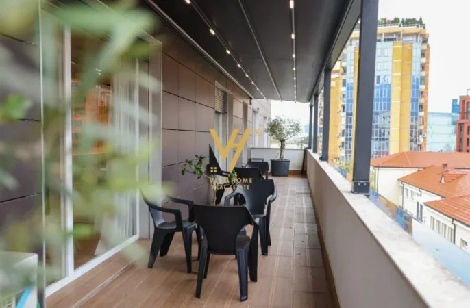 Tirane, jepet me qera apartament 2+1+Ballkon Kati 5, 130 m² 1.500 € (TOPTANI)