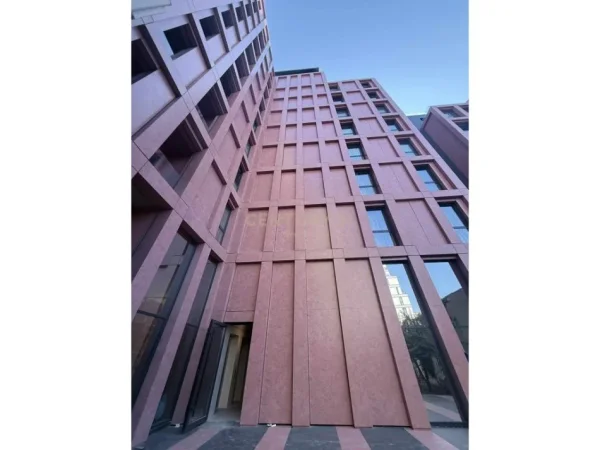 Tirane, shitet apartament 1+1 Kati 1, 75 m² 220.000 € (Rr.e Kavajes)