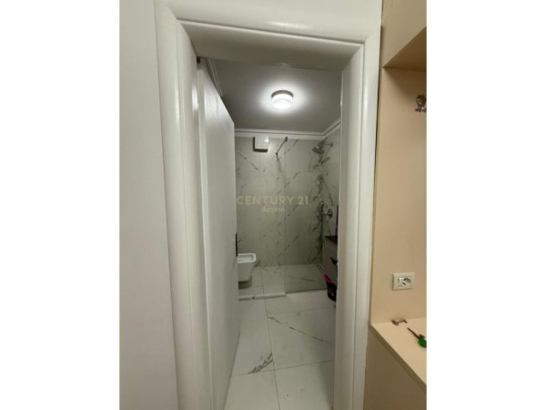 Tirane, jepet me qera apartament 1+1 Kati 3, 73 m² 650 € (Kodra e Diellit)