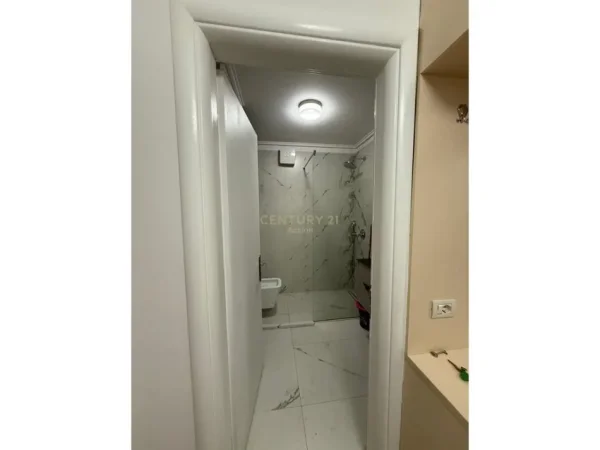 Tirane, jepet me qera apartament 1+1 Kati 3, 73 m² 650 € (Kodra e Diellit)