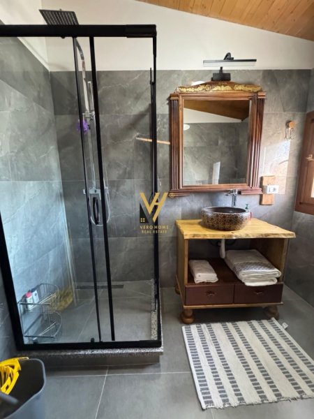 Tirane, jepet me qera apartament Kati 4, 45 m² 400 € (SHKOZE)