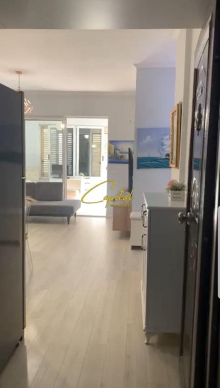 Tirane, jepet me qera apartament 2+1 Kati 5, 85 m² 550 € (KODRA E DIELLIT)