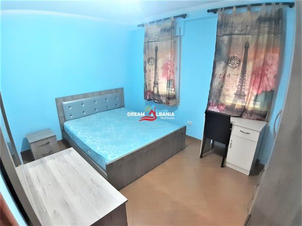 Tirane, jepet me qera apartament 3+1 , 140 m² 900 € (ne zonen e Don Boskos prane Kompleksit Vizion +)