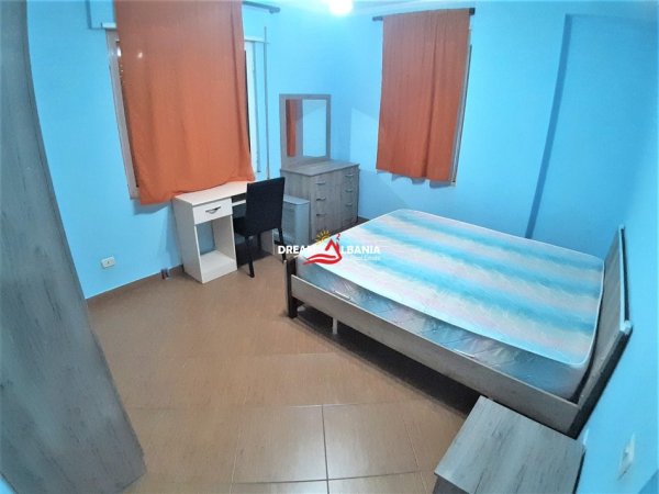 Tirane, jepet me qera apartament 3+1 , 140 m² 900 € (ne zonen e Don Boskos prane Kompleksit Vizion +)
