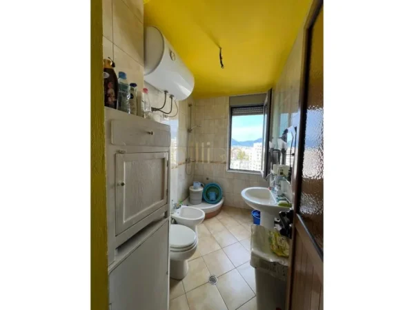 Tirane, shitet apartament 1+1+Ballkon Kati 9, 70 m² 160.000 € 