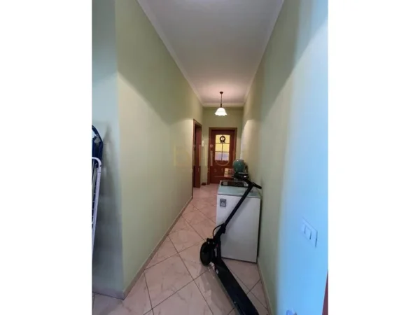 Tirane, shitet apartament 1+1+Ballkon Kati 9, 70 m² 160.000 € 