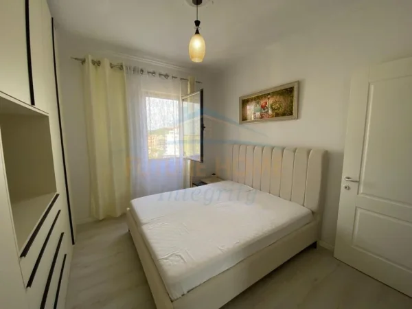 Tirane, shitet apartament 2+1+2 Kati 4, 93 m² 135.000 € (FRESK)