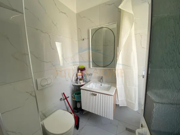 Tirane, shitet apartament 2+1+2 Kati 4, 93 m² 135.000 € (FRESK)