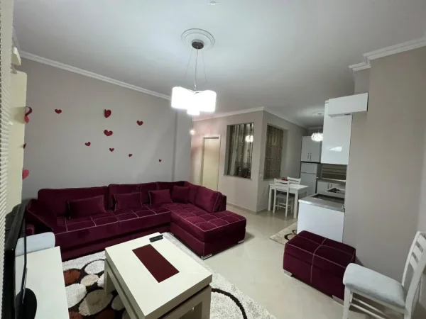 Tirane, jepet me qera apartament 1+1+Ballkon Kati 1, 86 m² 600 € (don bosko)
