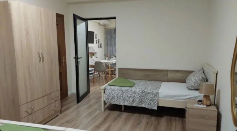 Tirane, jepet me qera apartament 1+1 Kati 1, 80 m² 600 € (Myslym Shyri)