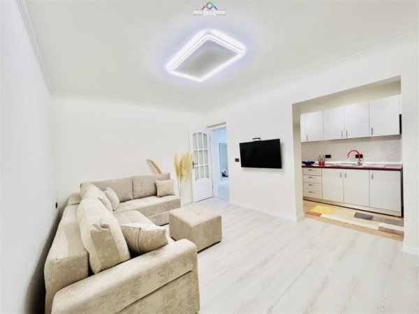 Tirane, jepet me qera apartament 1+1+Ballkon Kati 3, 65 m² 550 € (gjik kuqali)