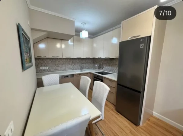 Tirane, jepet me qera apartament duplex 2+1 Kati 0, 90 m² 700 € (Kodra e Diellit)