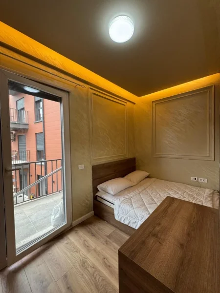 Tirane, jepet me qera apartament 2+1+Aneks+Ballkon Kati 2, 83 m² 1.200 € (ROSE GARDEN RESIDENCE TEG)