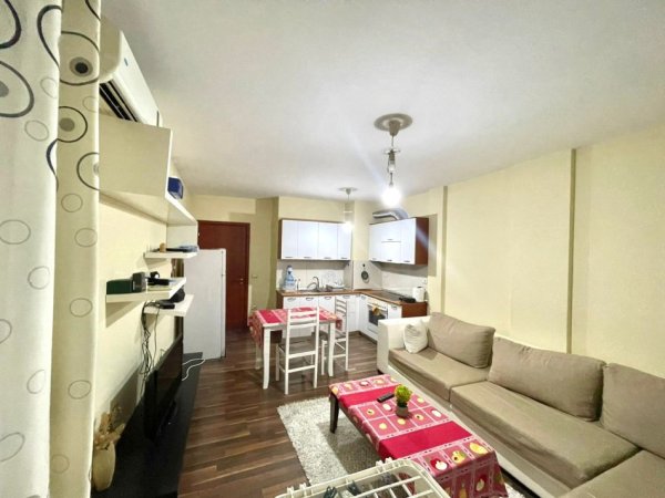 Me Qera : 1+1📍Liqeni i Thate (Res.Kapiten Mir Zoti) - 550€- S.75m² - Lokacion shume i Favorshem🔥