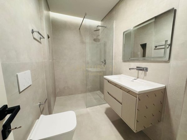 Tirane, jepet me qera apartament Kati 2, (Rruga Luigj Gurakuqi)