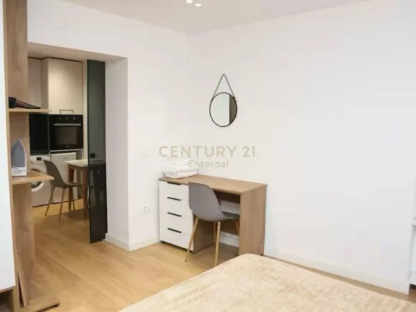 Tirane, shitet apartament 3+1+Ballkon Kati 1, 110 m² (Rruga Mine Peza)