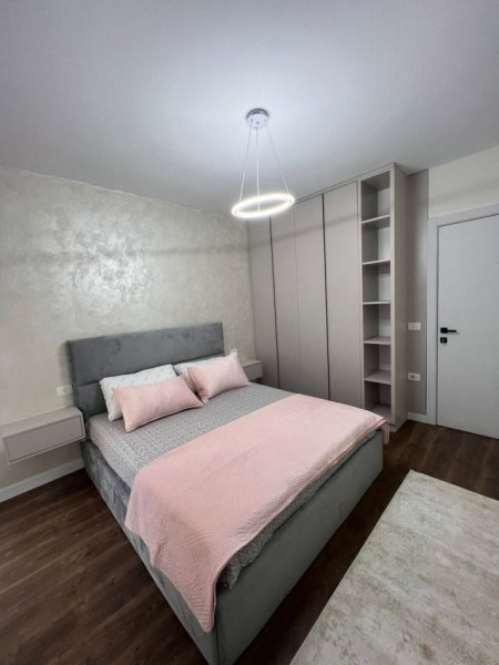 Tirane, shitet 1+1+Ballkon Kati 2, 105.000 € 