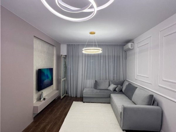 Tirane, shitet 1+1+Ballkon Kati 2, 105.000 € 