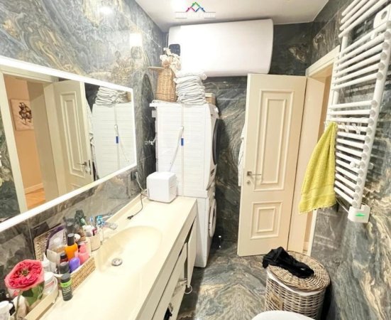 Tirane, shitet apartament 2+1+Ballkon Kati 4, 82 m² 211.000 € (Kopshti Zoologjik)
