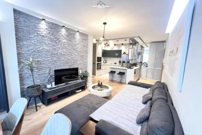 Tirane, shitet apartament 2+1+Ballkon Kati 4, 82 m² 211.000 € (Kopshti Zoologjik)