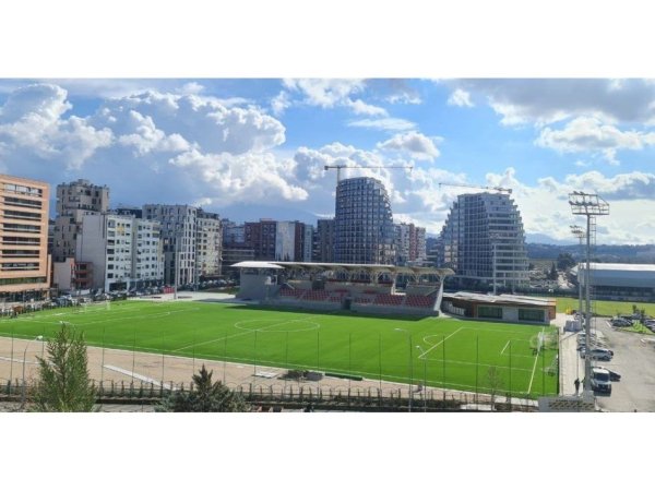 Tirane, jepet me qera Vile Kati 0, 290 m² 2.800 € (Parku Olimpik)