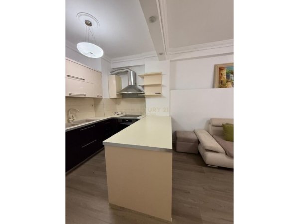 Tirane, jepet me qera apartament 1+1 Kati 3, 73 m² 650 € (Kodra e Diellit)