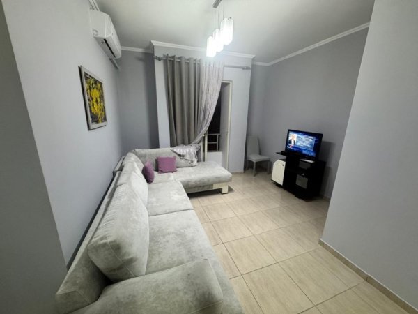 Tirane, jepet me qera apartament 2+1+Aneks+Ballkon Kati 2, 100 m² 490 € (Rr. Besim Alla te Cabejt, Misto Mame)