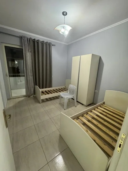 Tirane, jepet me qera apartament 2+1+Aneks+Ballkon Kati 2, 100 m² 490 € (Rr. Besim Alla te Cabejt, Misto Mame)