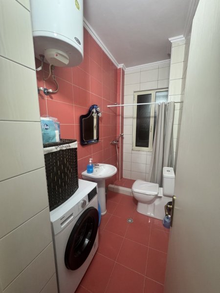 Tirane, jepet me qera apartament 2+1+Aneks+Ballkon Kati 2, 100 m² 490 € (Rr. Besim Alla te Cabejt, Misto Mame)