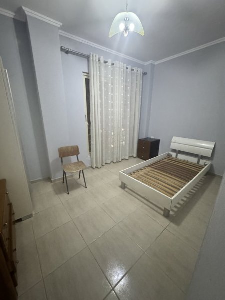 Tirane, jepet me qera apartament 2+1+Aneks+Ballkon Kati 2, 100 m² 490 € (Rr. Besim Alla te Cabejt, Misto Mame)