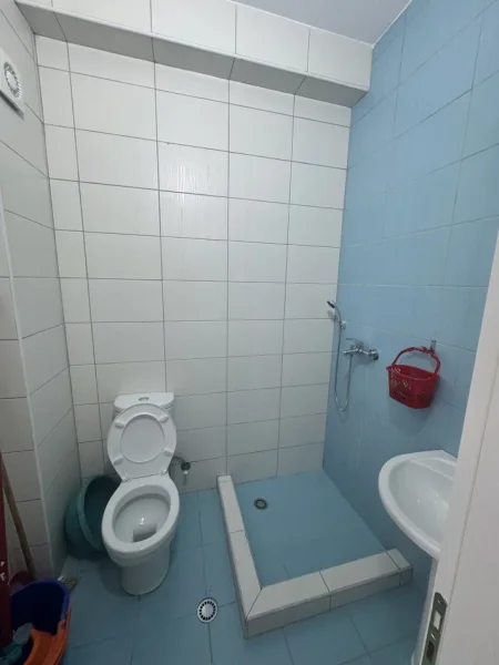 Tirane, jepet me qera apartament 2+1+Aneks+Ballkon Kati 2, 100 m² 490 € (Rr. Besim Alla te Cabejt, Misto Mame)