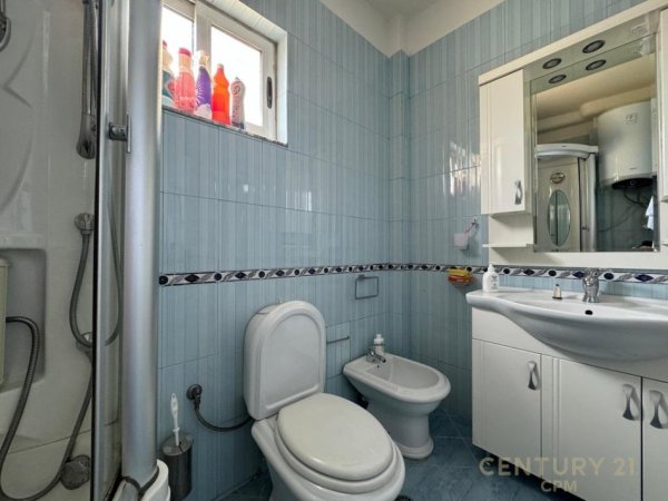 Tirane, jepet me qera apartament 1+1 Kati 3, 51 m² 450 € 