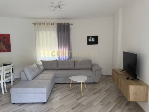 Tirane, shitet apartament 1+1 Kati 1, 78 m² 97.000 € (FRESK)