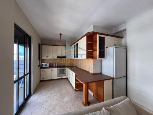 Tirane, jepet me qera apartament 2+1+Ballkon Kati 6, 108 m² 750 € (Square 21)