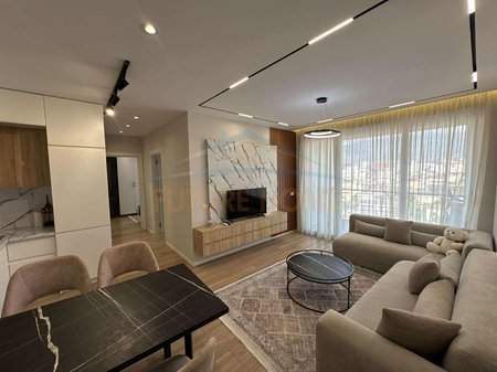 Tirane, jepet me qera apartament 2+1+Ballkon Kati 7, 94 m² 750 € 