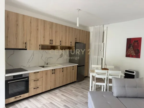 Tirane, shes apartament 1+1 Kati 1, 78 m² 97.000 € (Fresku)