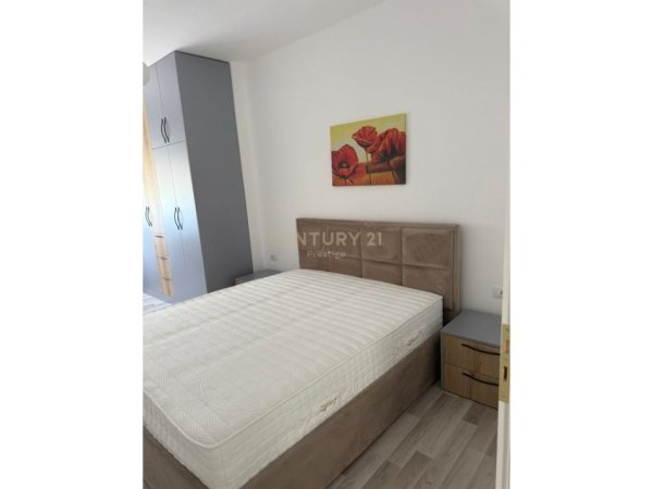 Tirane, shes apartament 1+1 Kati 1, 78 m² 97.000 € (Fresku)